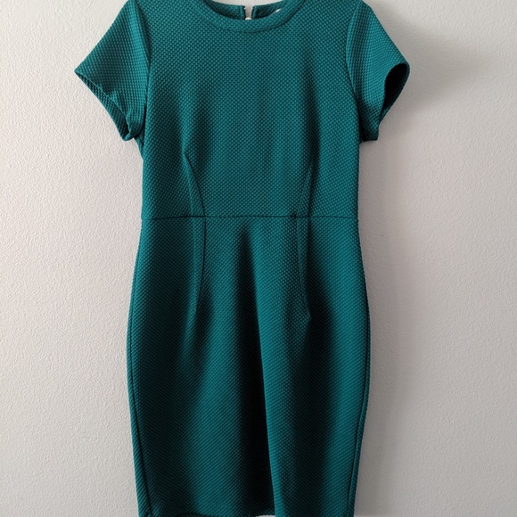 H&M Dress Size M - Picture 2 of 4